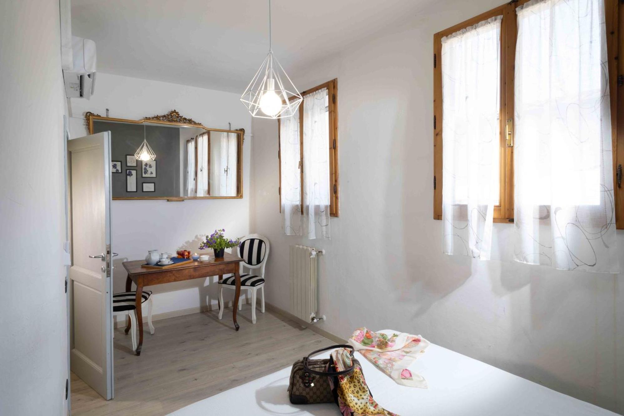Apartamento Lezioso, Casegalante In Florencia